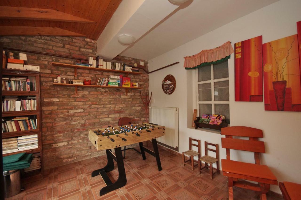 Burg Apartman Gyula Exterior foto