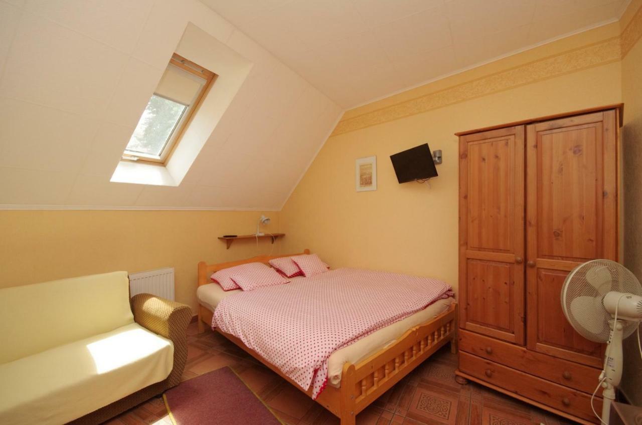 Burg Apartman Gyula Exterior foto